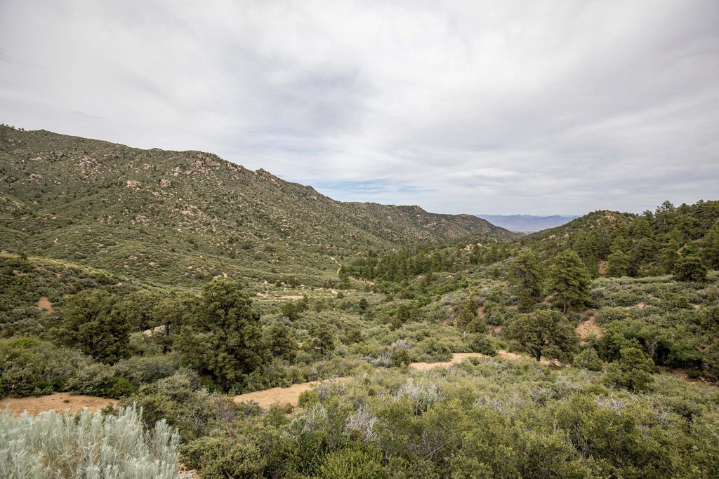 Hualapai Mountains Lot in Kingman