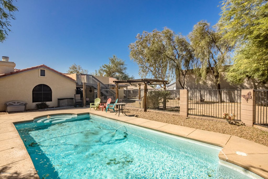 2276 Blackfoot Lane - game pool