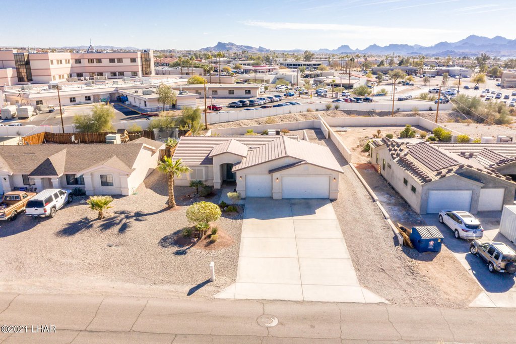 Central Lake Havasu City RV Parking & Hookups Home: 1800 Willow Ave