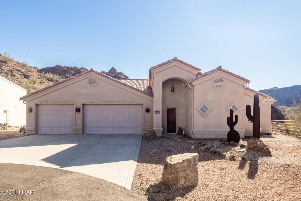 Furnished Parker AZ River Access Home in Gated Moonridge II: 36985 Mountain View Dr