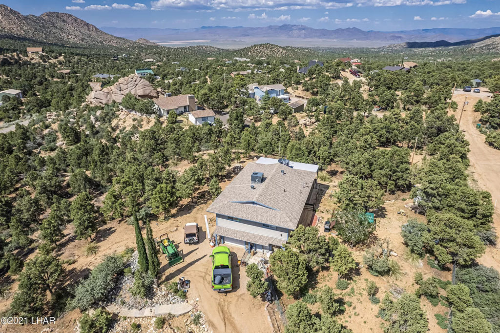 2 Acre Fenced Hualapai Mountain Home: 5577 E Dunn Way